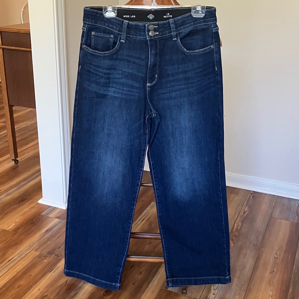 NWOT St. John's Bay Women's Dark Blue Flare Jeans